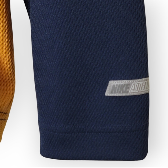 Vintage Nike Grey Tag Longsleeve Shirt - Picture 3 of 5